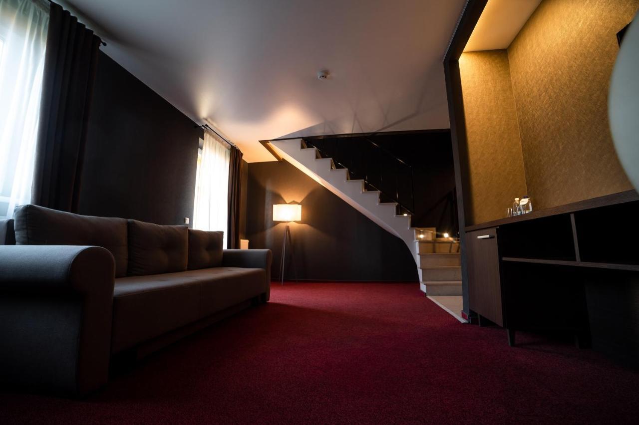 Sribni Leleky Hotel & Spa Lutsʼk Esterno foto