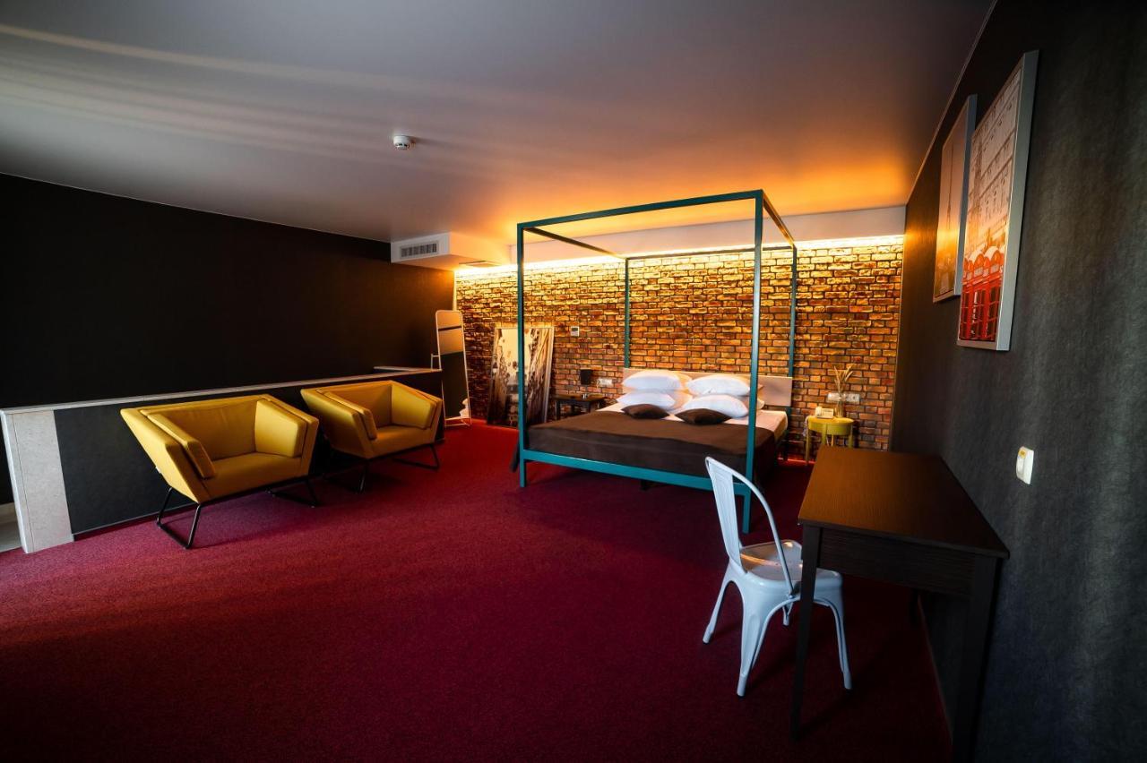 Sribni Leleky Hotel & Spa Lutsʼk Esterno foto
