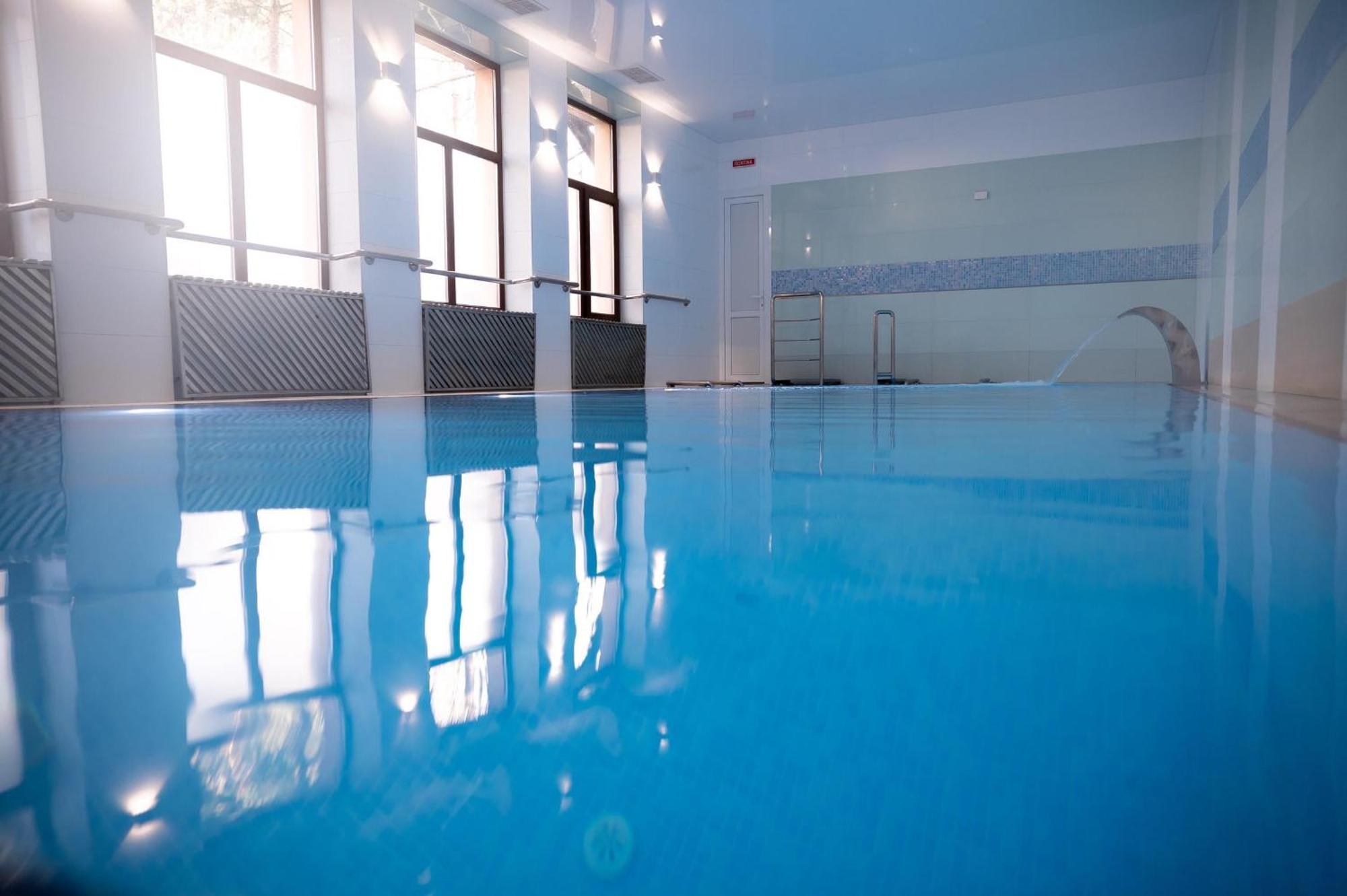 Sribni Leleky Hotel & Spa Lutsʼk Esterno foto