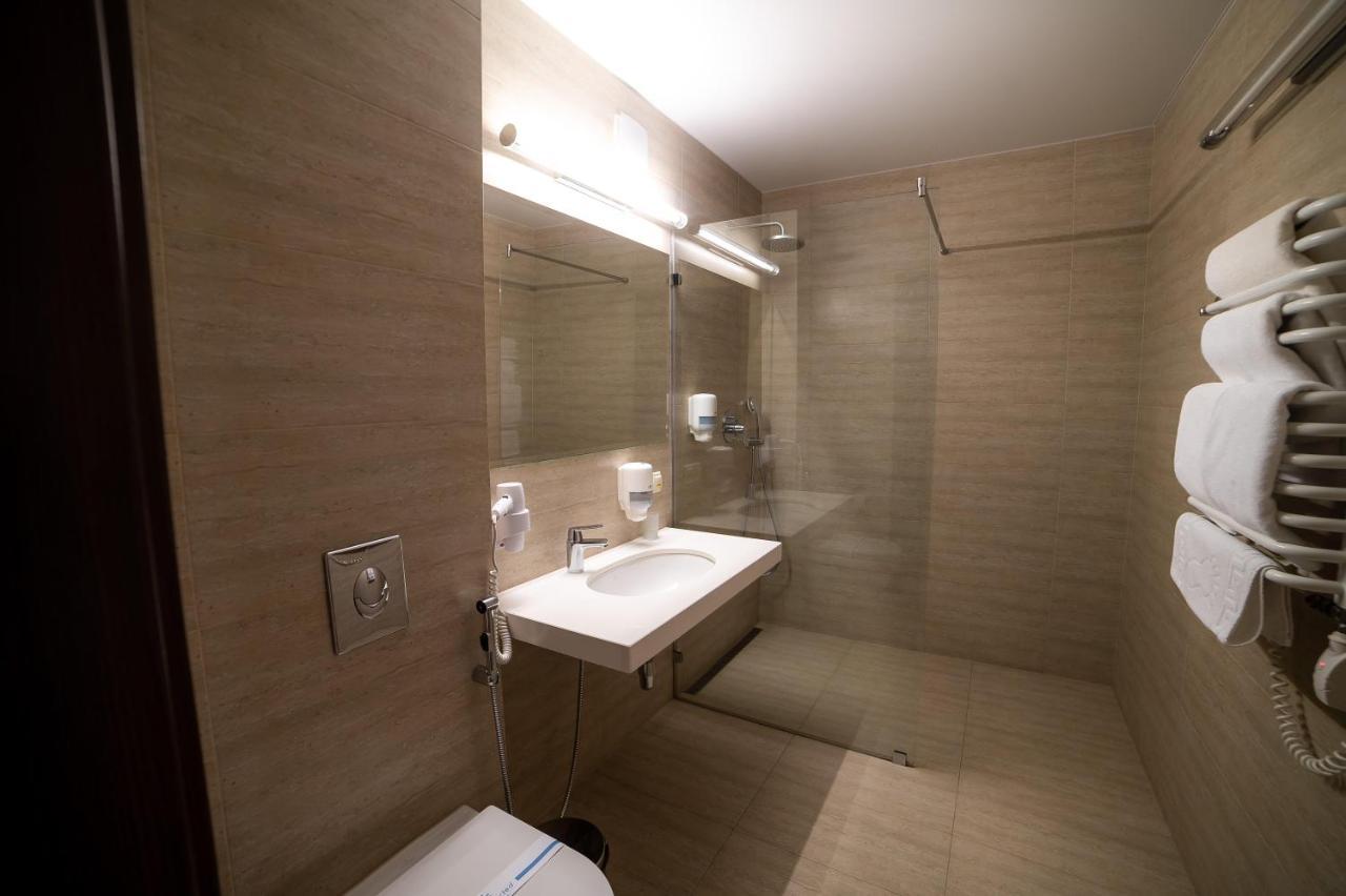 Sribni Leleky Hotel & Spa Lutsʼk Esterno foto
