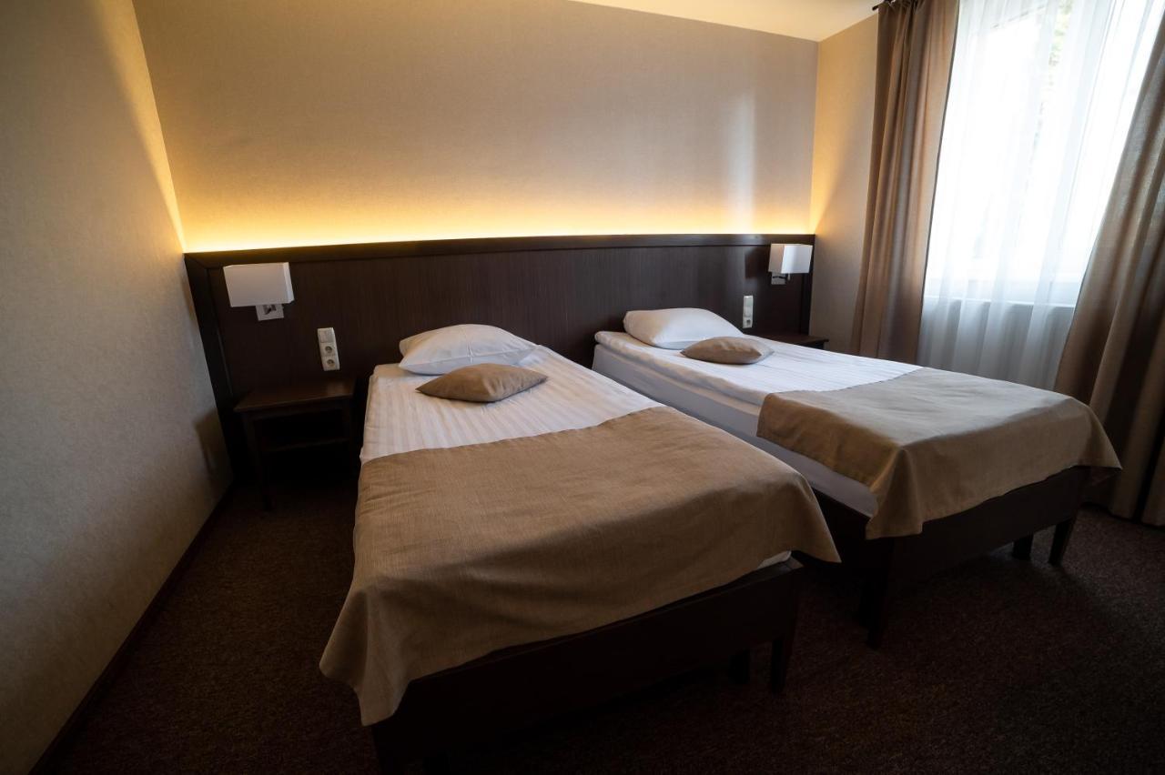 Sribni Leleky Hotel & Spa Lutsʼk Esterno foto